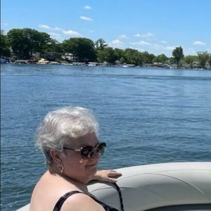 Meet your Posher, Jan